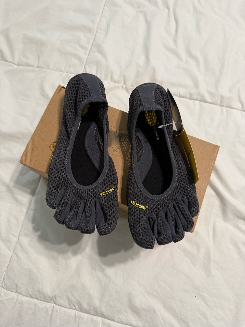 Vibram FiveFingers VI-B Eco Charcoal Black Mesh Toe Sneakers